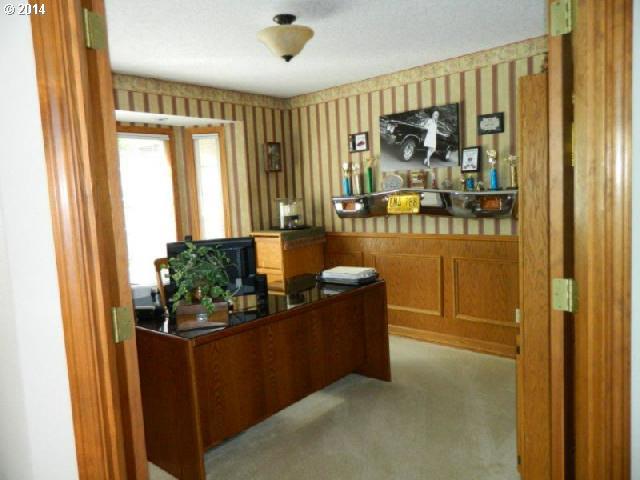 5415 Southeast Chase Road Gresham, OR 97080 - Photo 11 of 16 Gallery Image 11