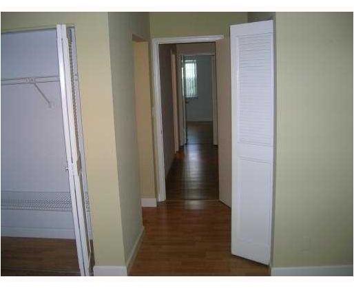 9500 Southwest 3rd Street, Unit 244B Boca Raton, FL 33428 - Photo 11 of 12