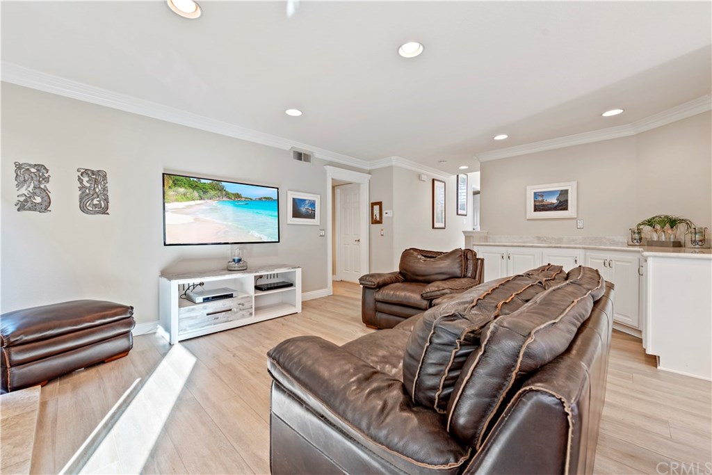 2152 Vallejo Drive Tustin, CA 92782 - Photo 16 of 35