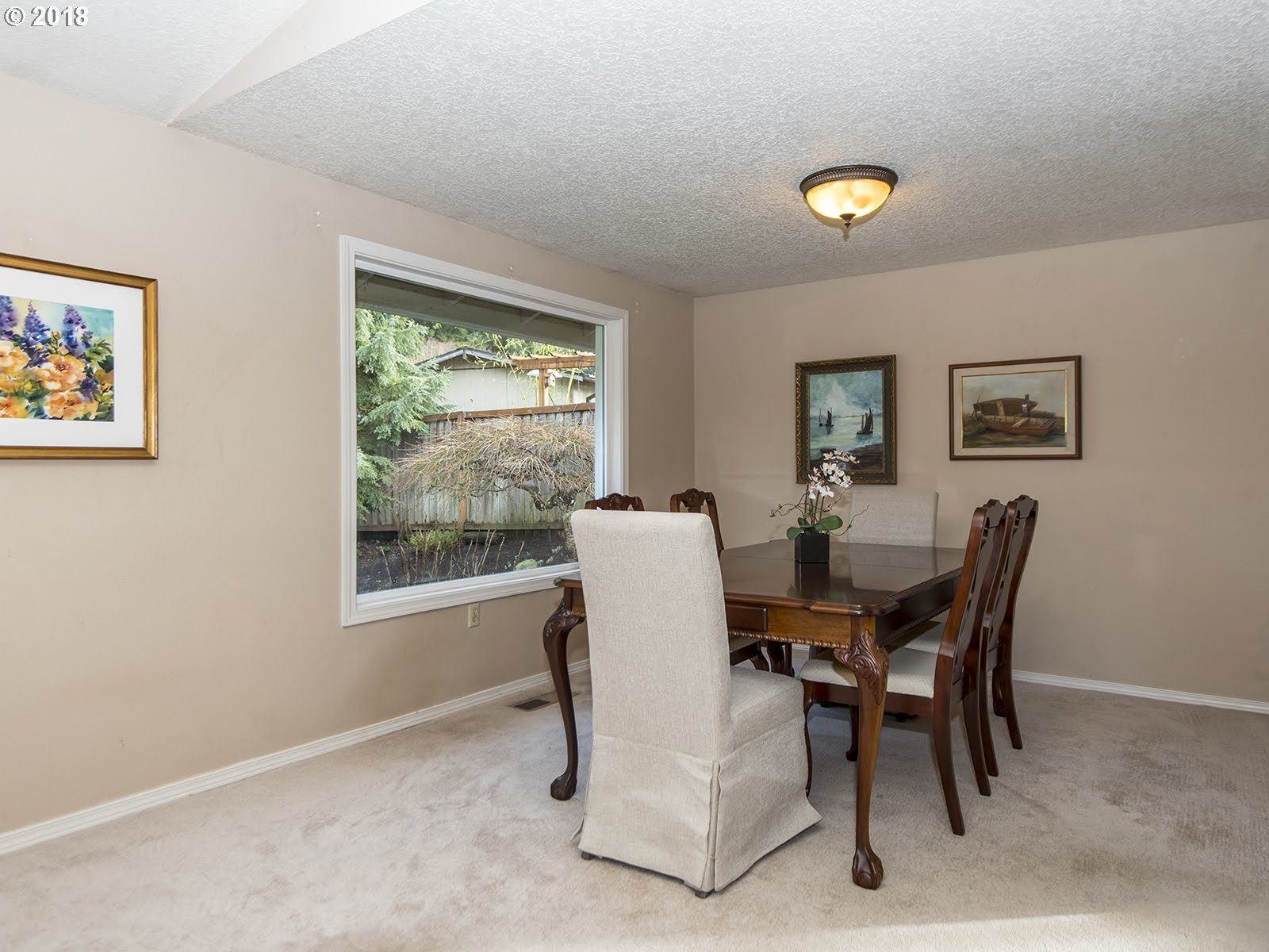 8882 Southwest Arapaho Road Tualatin, OR 97062 - Photo 4 of 29 Gallery Image 4