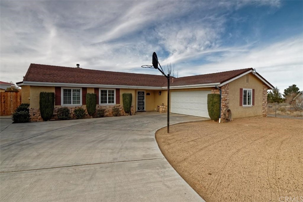 4380 Highland Road Phelan, CA 92371 - Photo 1 of 1