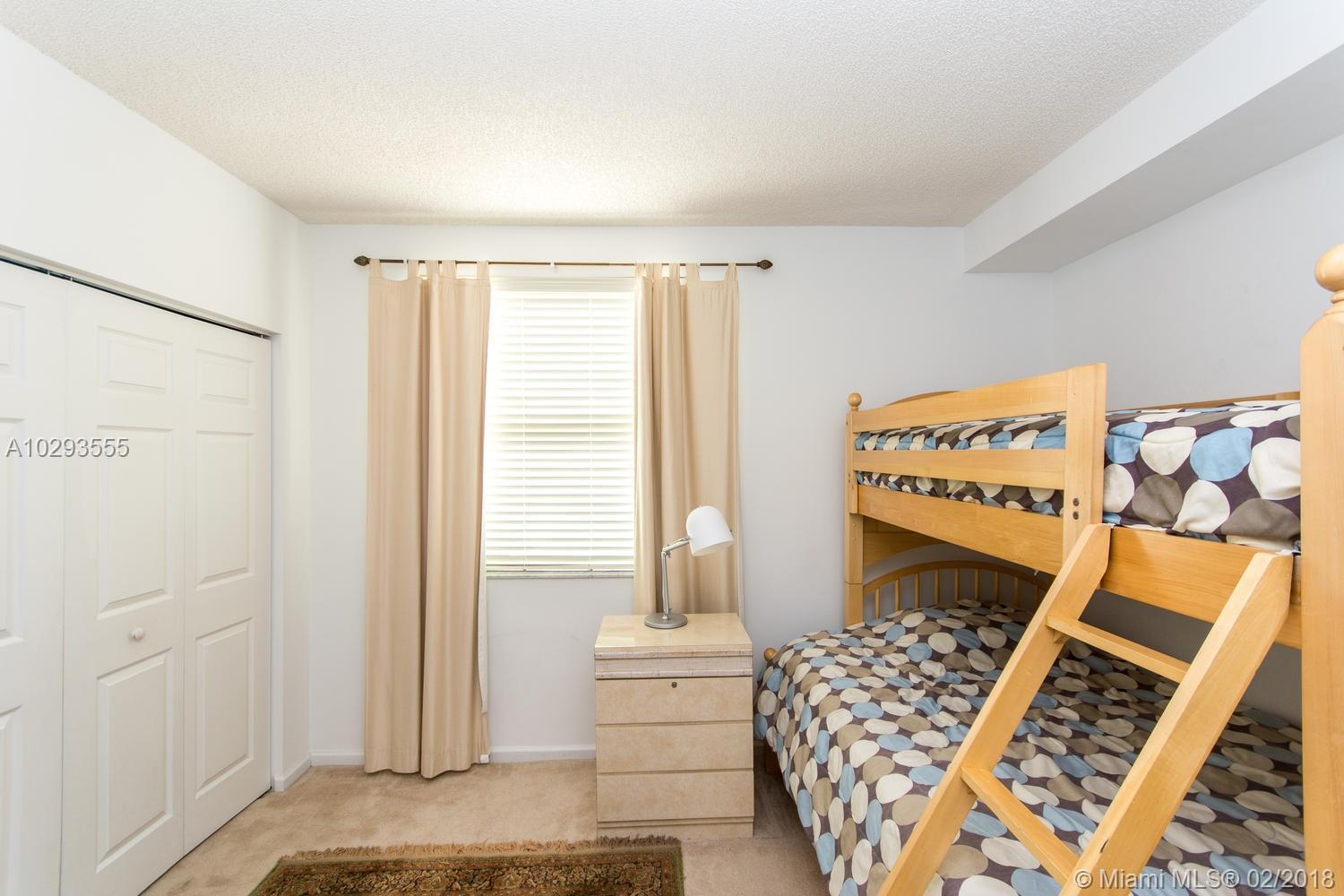 17100 North Bay Road, Unit 1415 Sunny Isles Beach, FL 33160 - Photo 31 of 35