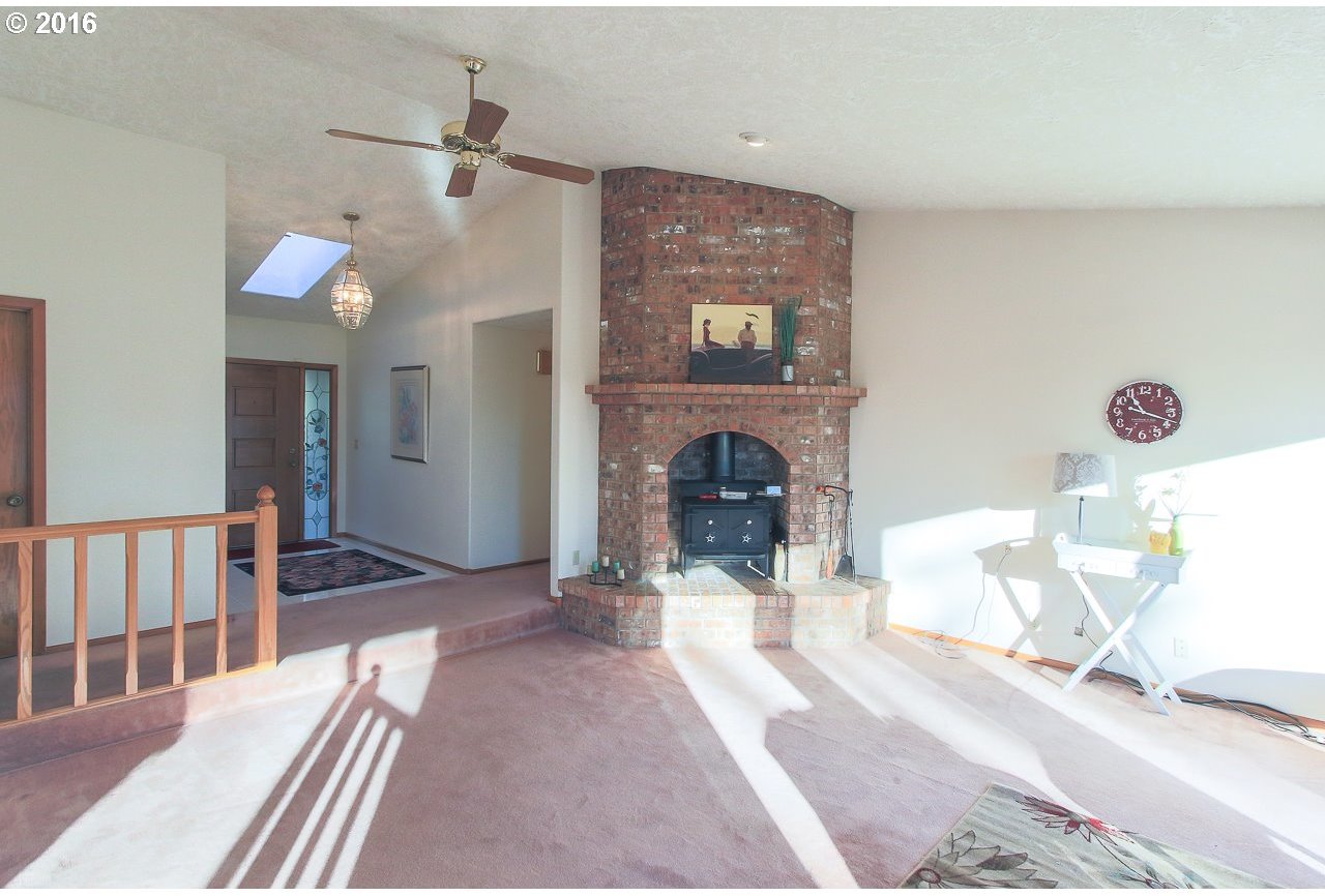 11462 Steinkamp Road Southeast Aumsville, OR 97325 - Photo 16 of 24 Gallery Image 16