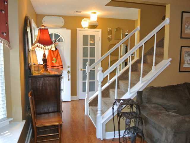 SUCH A PRETTY ENTRY INTO THE HOME