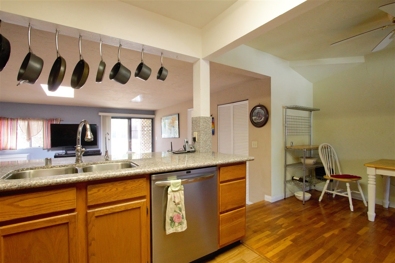 354 El Monte Road El Cajon, CA 92020 - Photo 5 of 25 Stainless steel appliances