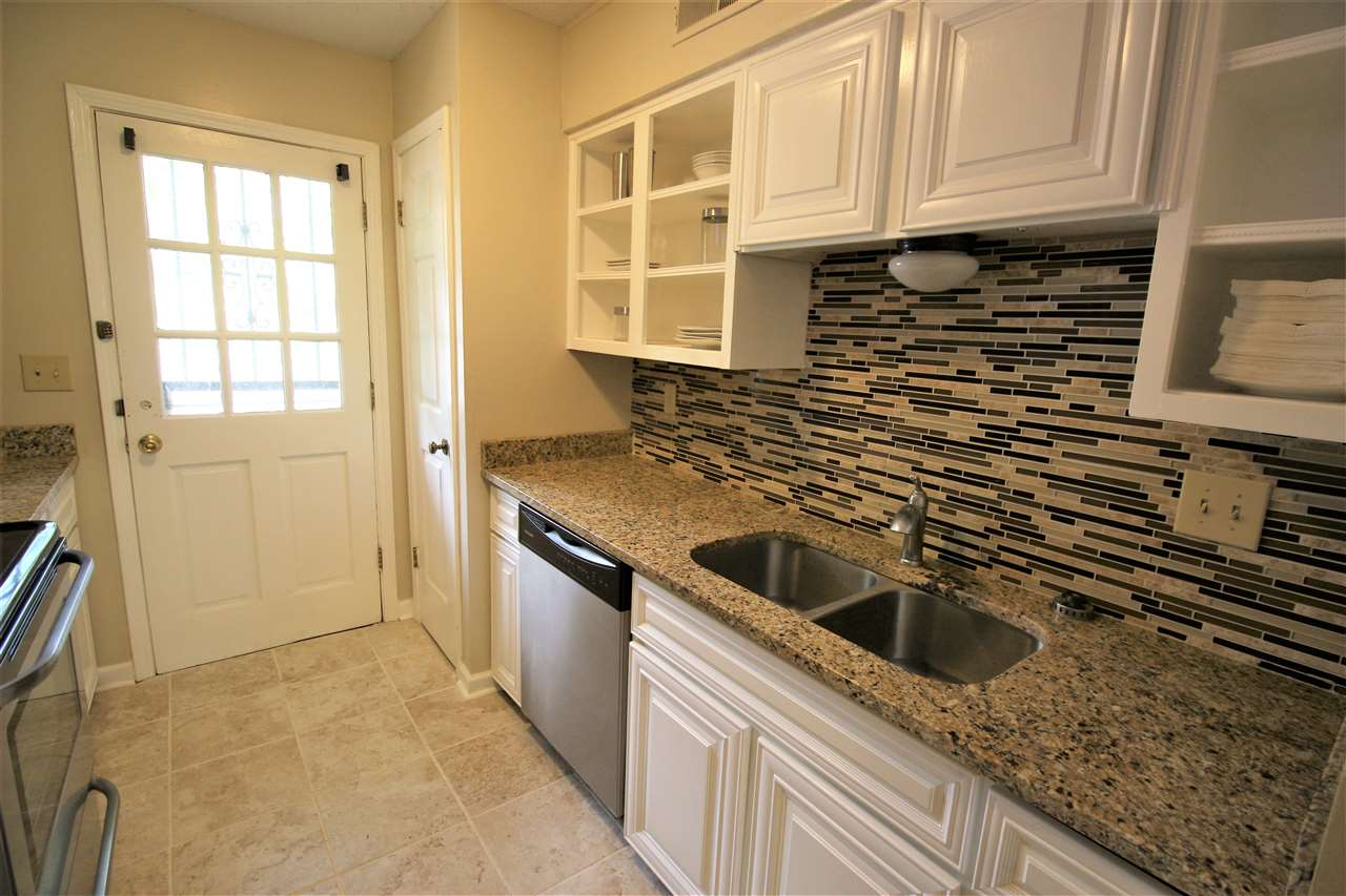 6904 Midhurst Road, Unit 6904 Memphis, TN 38119 - Photo 9 of 25 Gallery Image 9