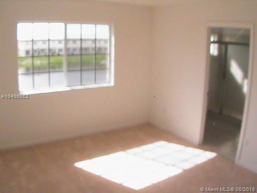 1989 Freeport Drive Riviera Beach, FL 33404 - Photo 5 of 8 Gallery Image 5