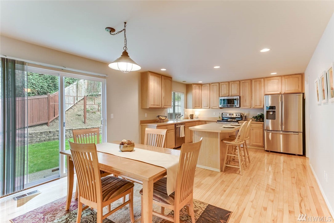 2316 Southeast 2nd Place Renton, WA 98056 - Photo 5 of 22
