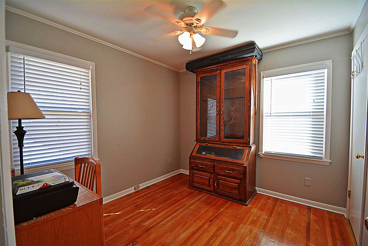1518 Hopewell Road Memphis, TN 38117 - Photo 11 of 18