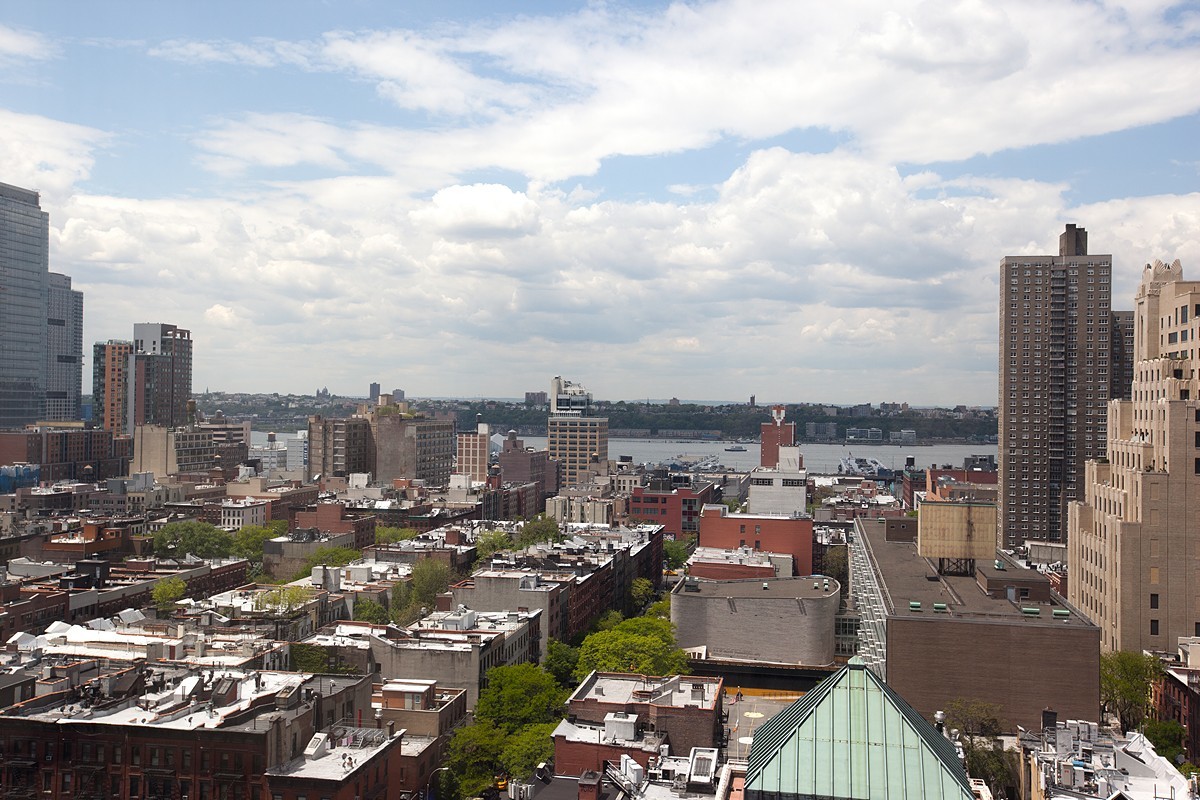 350 West 50th Street, Unit 19E Manhattan, NY 10019 - Photo 2 of 9