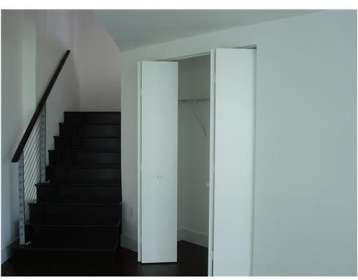 90 Southwest 3rd Street, Unit 701 Miami, FL 33130 - Photo 12 of 19 Gallery Image 12
