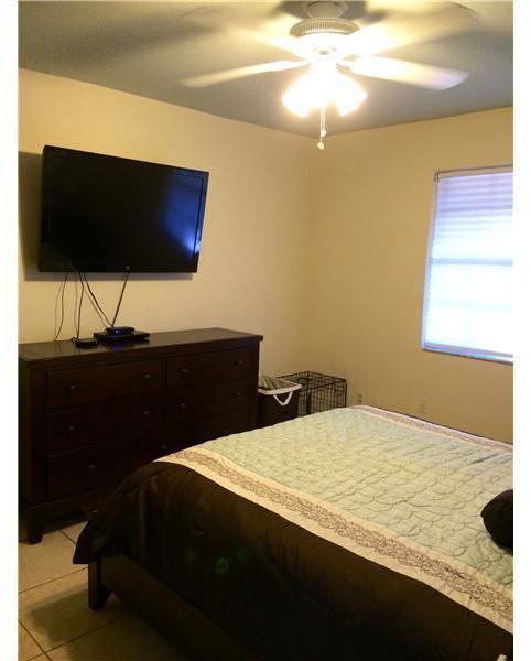 6501 Southwest 45th Street Miami, FL 33155 - Photo 9 of 17 Gallery Image 9