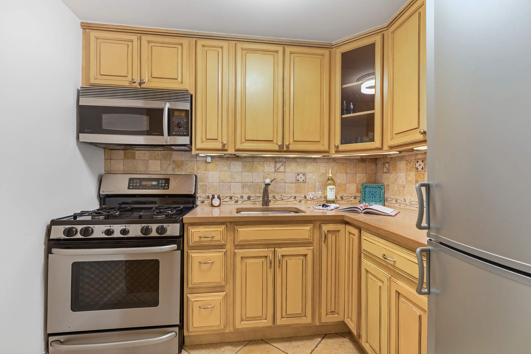 7 East 35th Street, Unit 6B Manhattan, NY 10016 - Photo 5 of 11