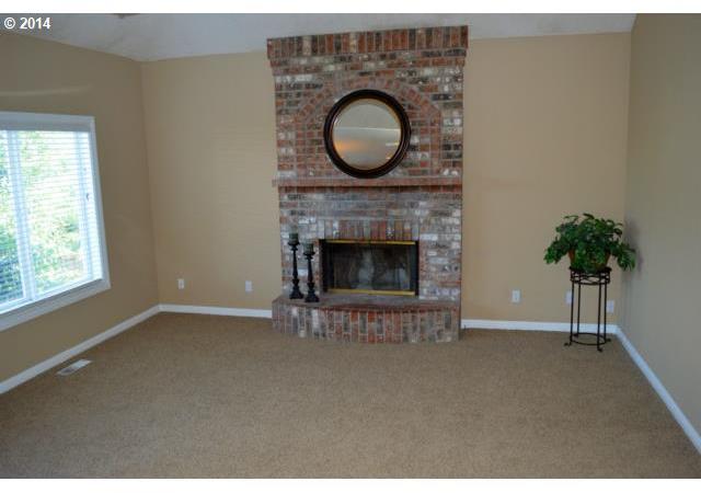 23808 Southwest Scott Ridge Terrace Sherwood, OR 97140 - Photo 4 of 16 Gallery Image 4