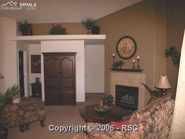 3835 Strawberry Field Grove, Unit H Colorado Springs, CO 80906 - Photo 2 of 8 Living Room