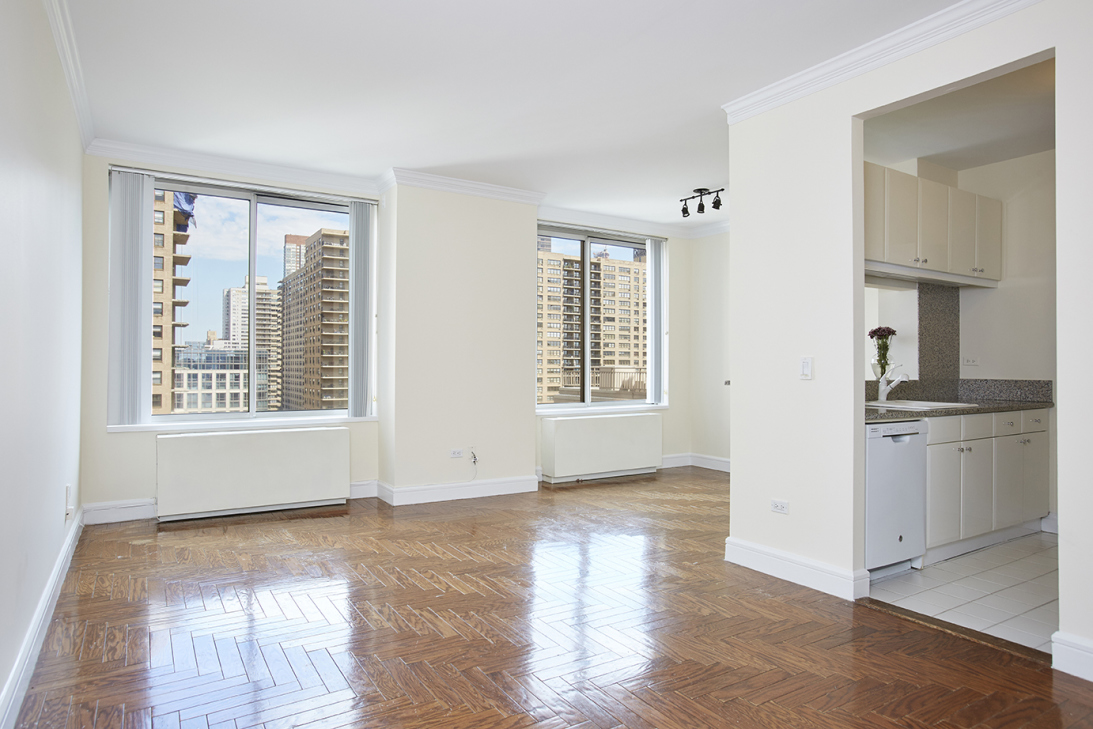200 Riverside Boulevard, Unit G17 Manhattan, NY 10069 - Photo 2 of 11
