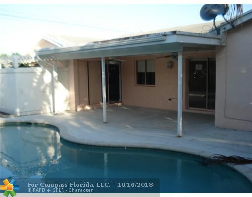 Coral Gate Margate, FL 33063 - Photo 8 of 15