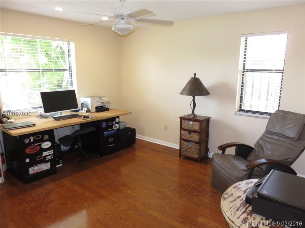 15650 Huntridge Road Davie, FL 33331 - Photo 22 of 27 Gallery Image 22