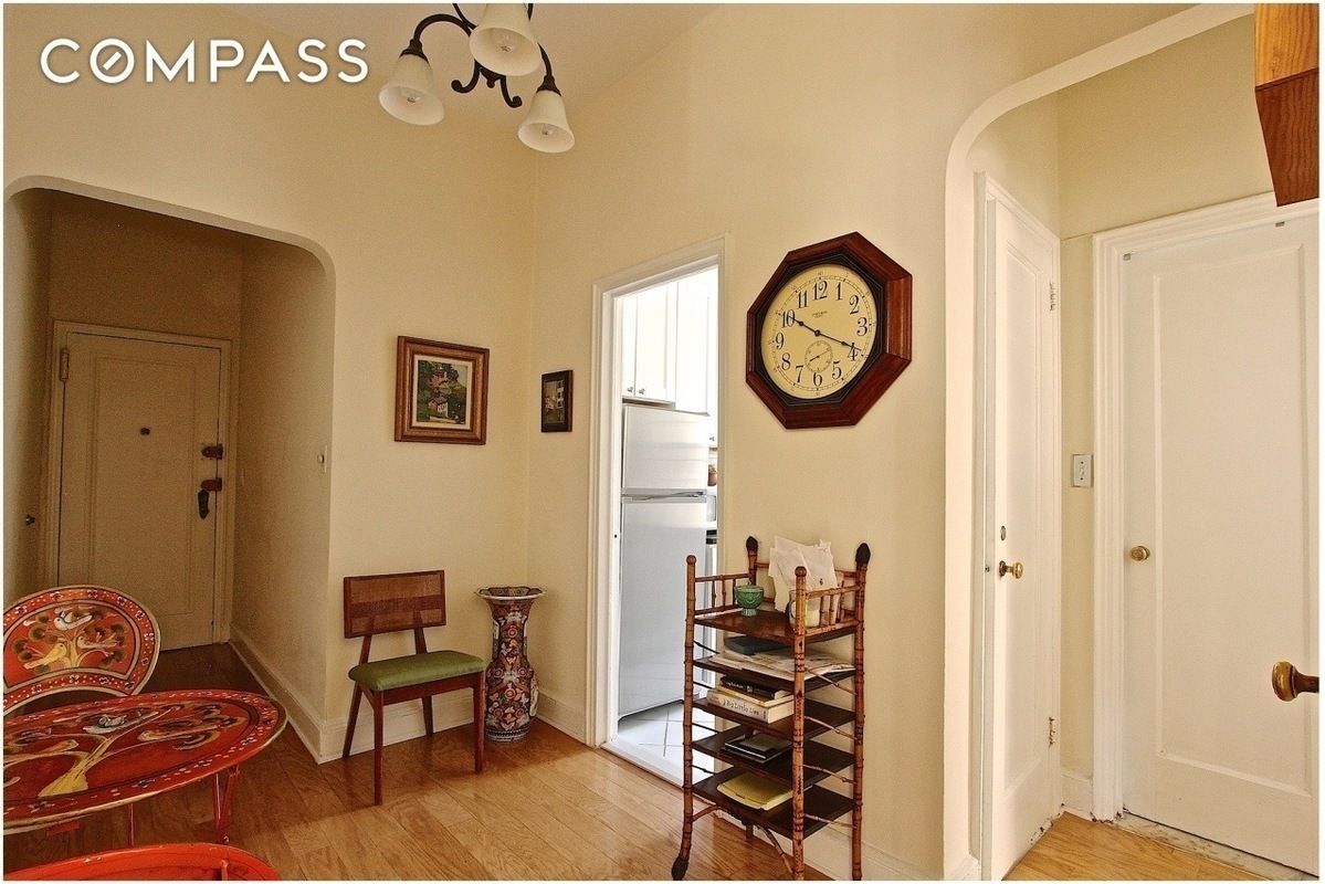 27 East 94th Street, Unit 5D Manhattan, NY 10128 - Photo 5 of 8