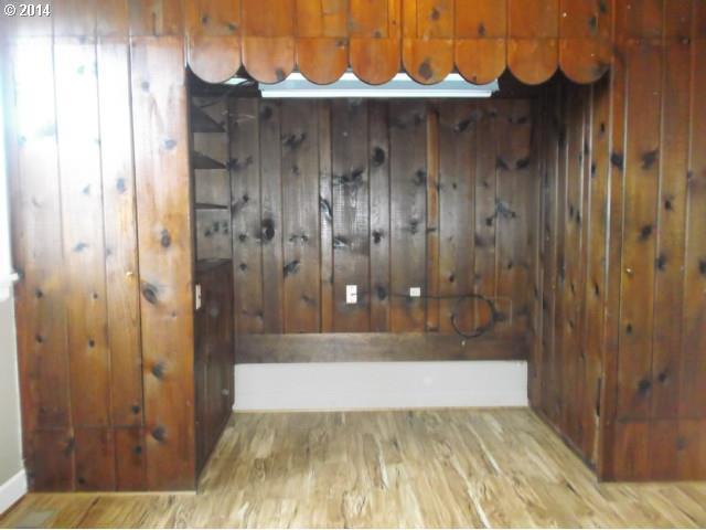 3307 Northeast Riverside Avenue Pendleton, OR 97801 - Photo 7 of 14