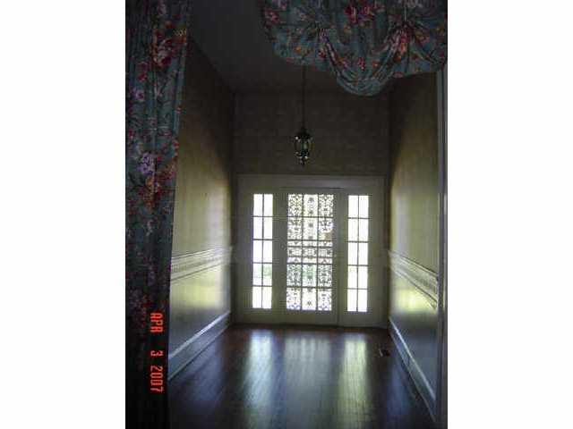 150 South Jefferson Street Ripley, TN 38063 - Photo 3 of 8 Entrance Hall