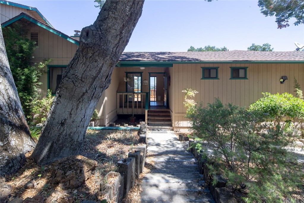 3175 Arena Avenue Atascadero, CA 93422 - Photo 3 of 27