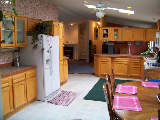 300 Ross Road Kelso, WA 98626 - Photo 8 of 14 Gallery Image 8
