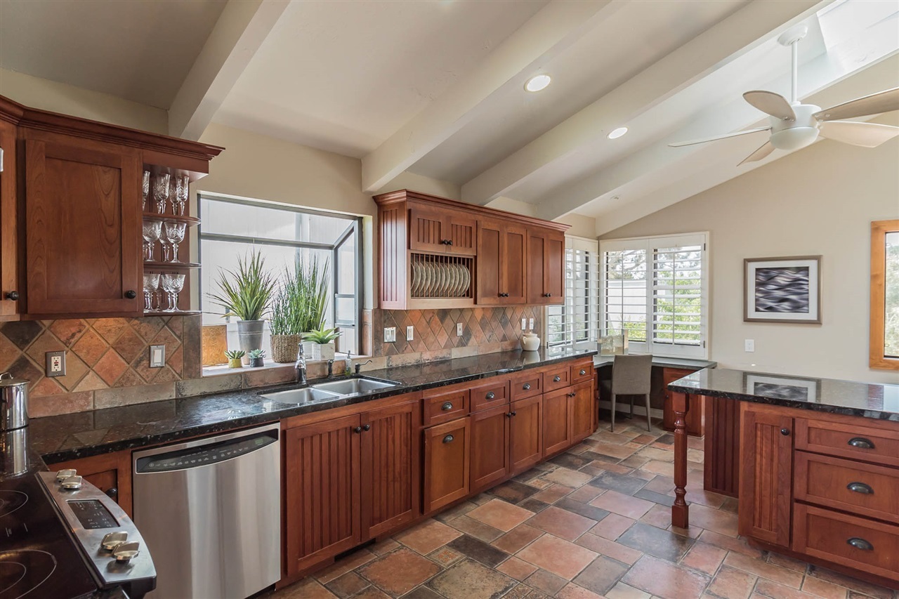 2114 De Mayo Road Del Mar, CA 92014 - Photo 6 of 25