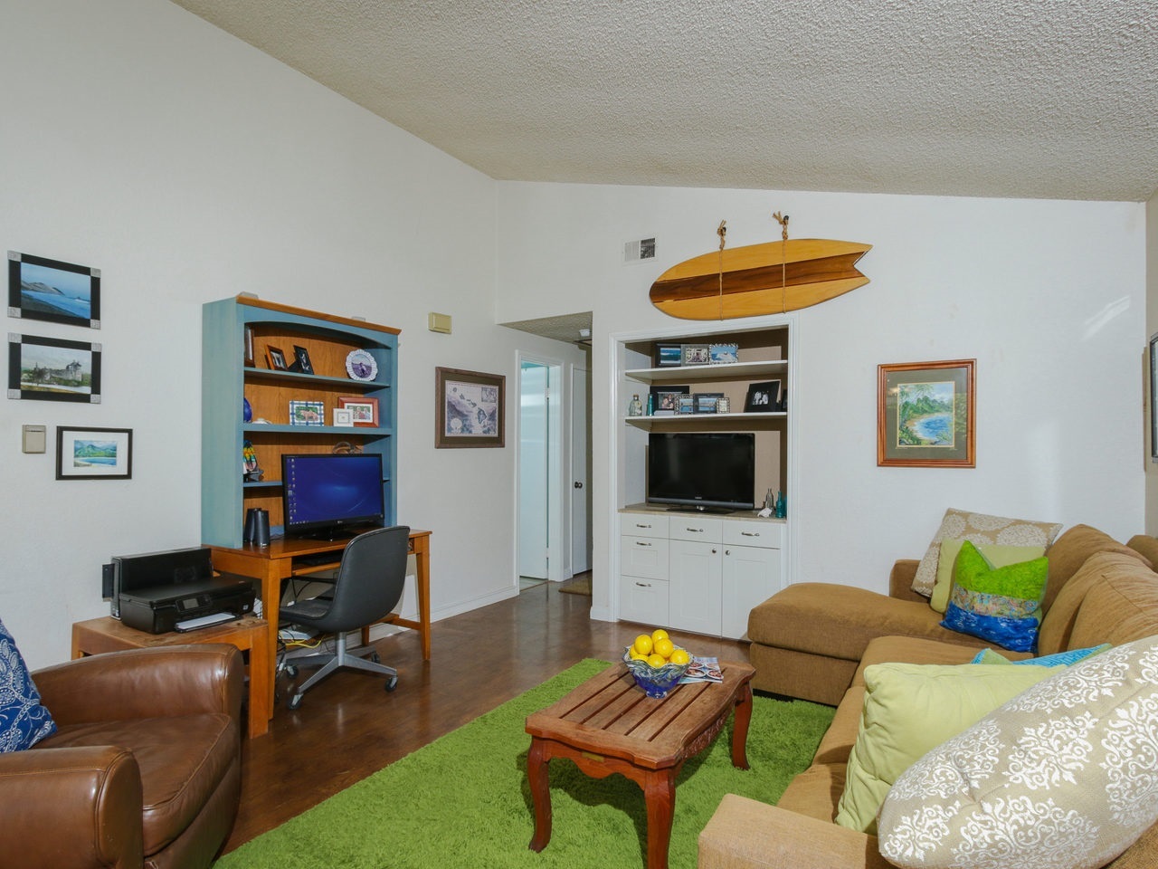1744 Catalpa Road Carlsbad, CA 92011 - Photo 9 of 25 Gallery Image 9