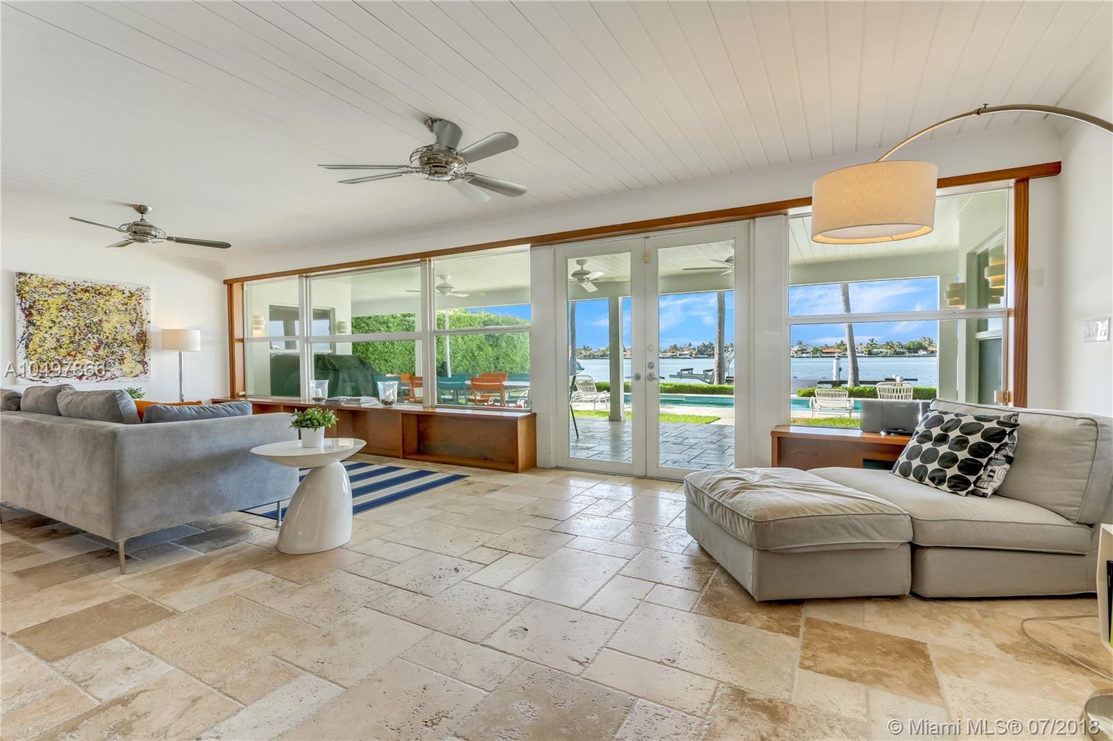 1525 Cleveland Road Miami Beach, FL 33141 - Photo 9 of 31