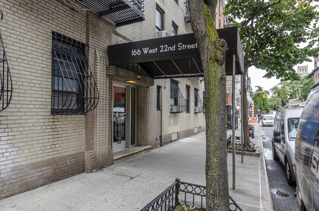 The Henry 166 W 22nd St, Manhattan, NY 10011 - Photo 2 of 4