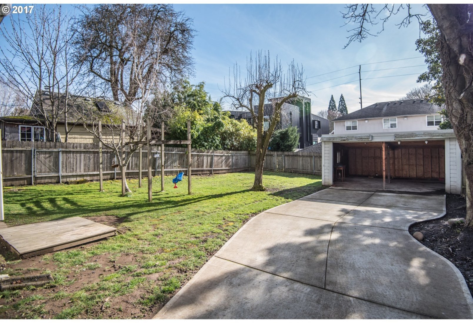 522 Northeast Morris Street Portland, OR 97212 - Photo 3 of 19