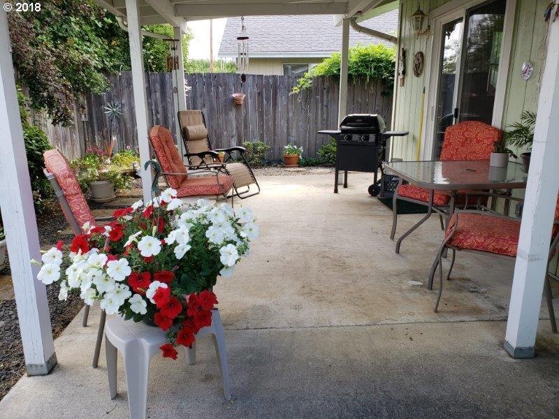 157 South Comstock Road Sutherlin, OR 97479 - Photo 20 of 25 Gallery Image 20