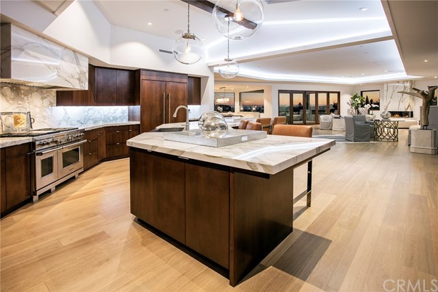 4512 Roxbury Road Corona del Mar, CA 92625 - Photo 2 of 8