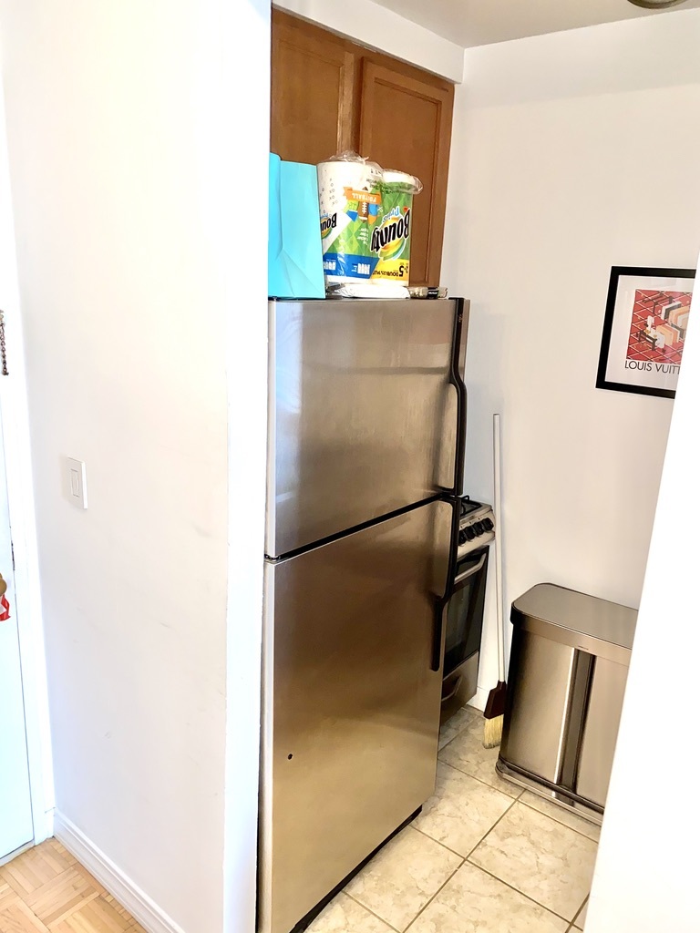 350 West 50th Street, Unit 4DD Manhattan, NY 10019 - Photo 10 of 14