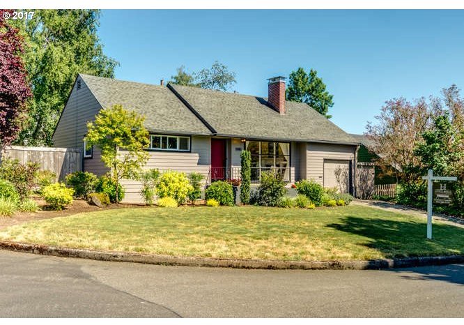 5910 Southwest 46th Avenue Portland, OR 97221 - Photo 2 of 32 Gallery Image 2