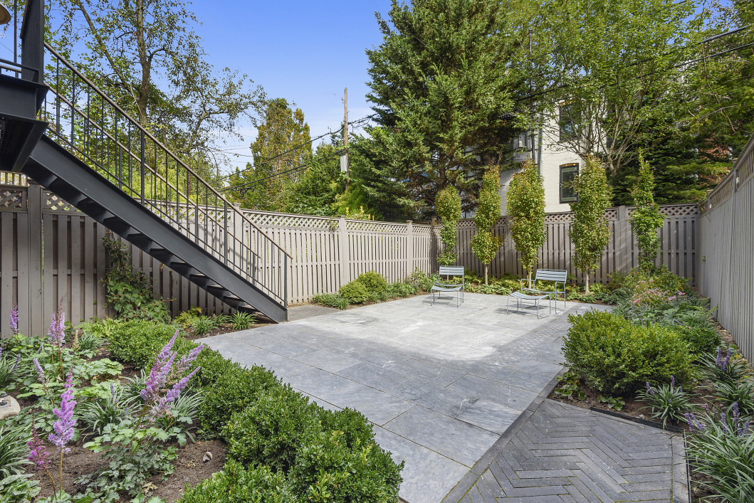 557 9th Street Brooklyn, NY 11215 - Photo 23 of 25