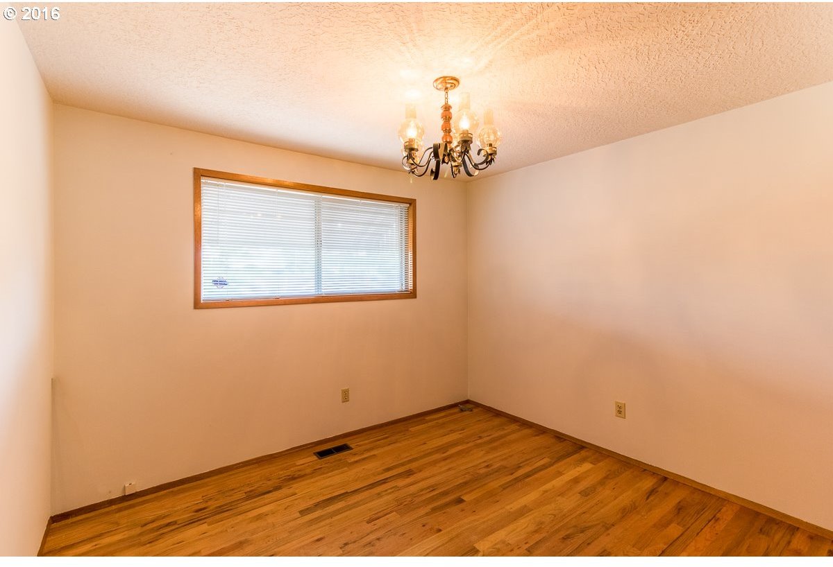 1995 Thompson Road Woodburn, OR 97071 - Photo 12 of 12 Gallery Image 12