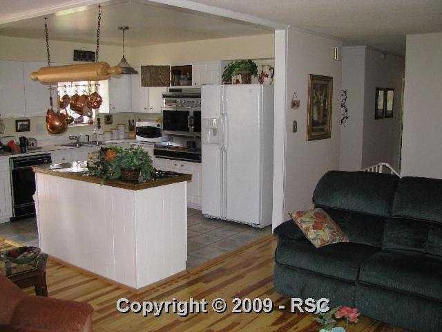14940 Vollmer Road Colorado Springs, CO 80908 - Photo 5 of 15 Gallery Image 5