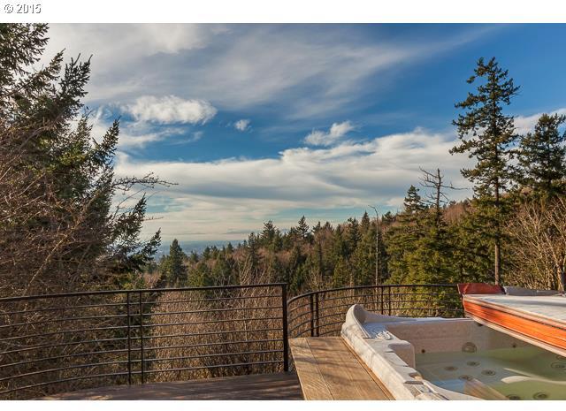 877 Southwest Summit View Drive Portland, OR 97225 - Photo 5 of 16 Gallery Image 5