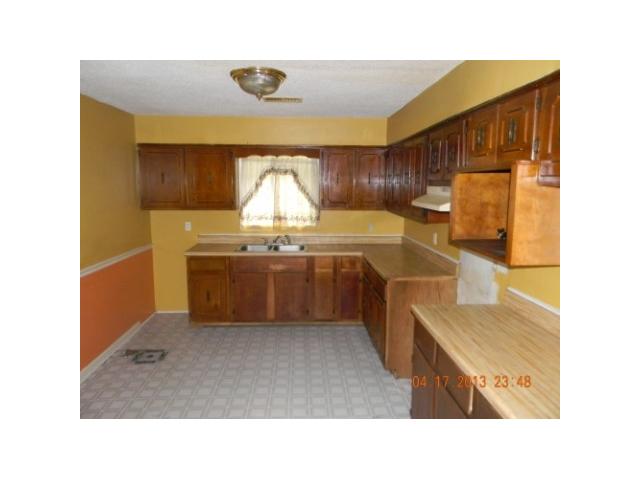 73 East Biscayne Road Memphis, TN 38109 - Photo 4 of 11