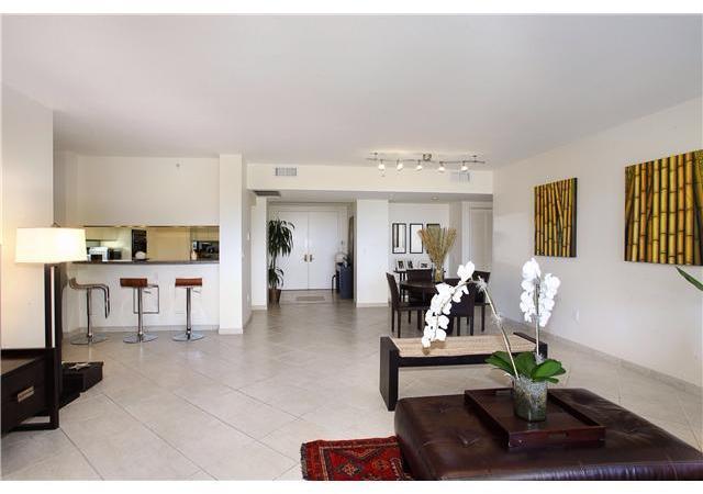 445 Grand Bay Drive, Unit 415 Key Biscayne, FL 33149 - Photo 4 of 13