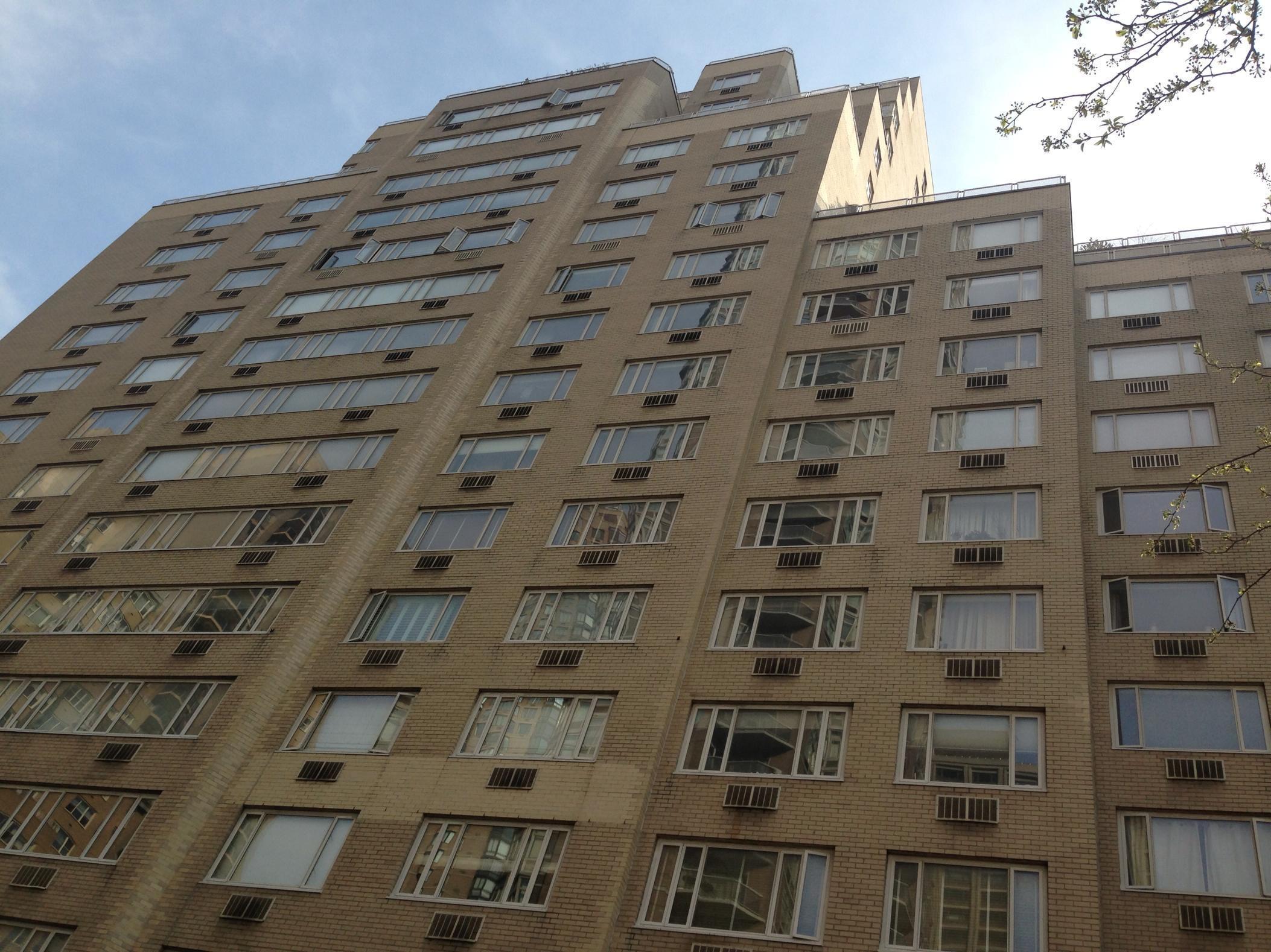166 East 63rd Street, Unit 2F Manhattan, NY 10065 - Photo 9 of 10