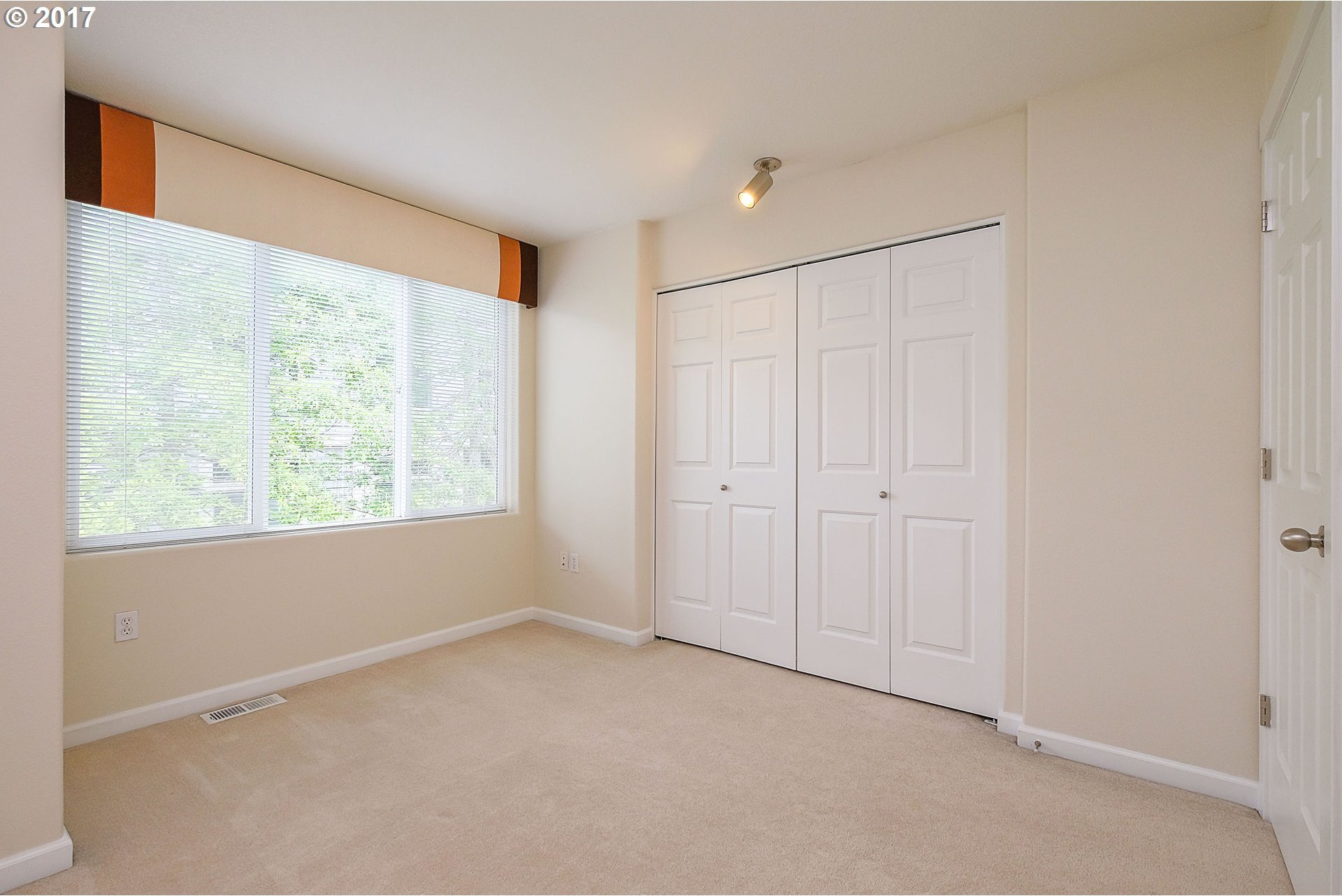 14771 Southwest Beard Road Beaverton, OR 97007 - Photo 8 of 20 Gallery Image 8