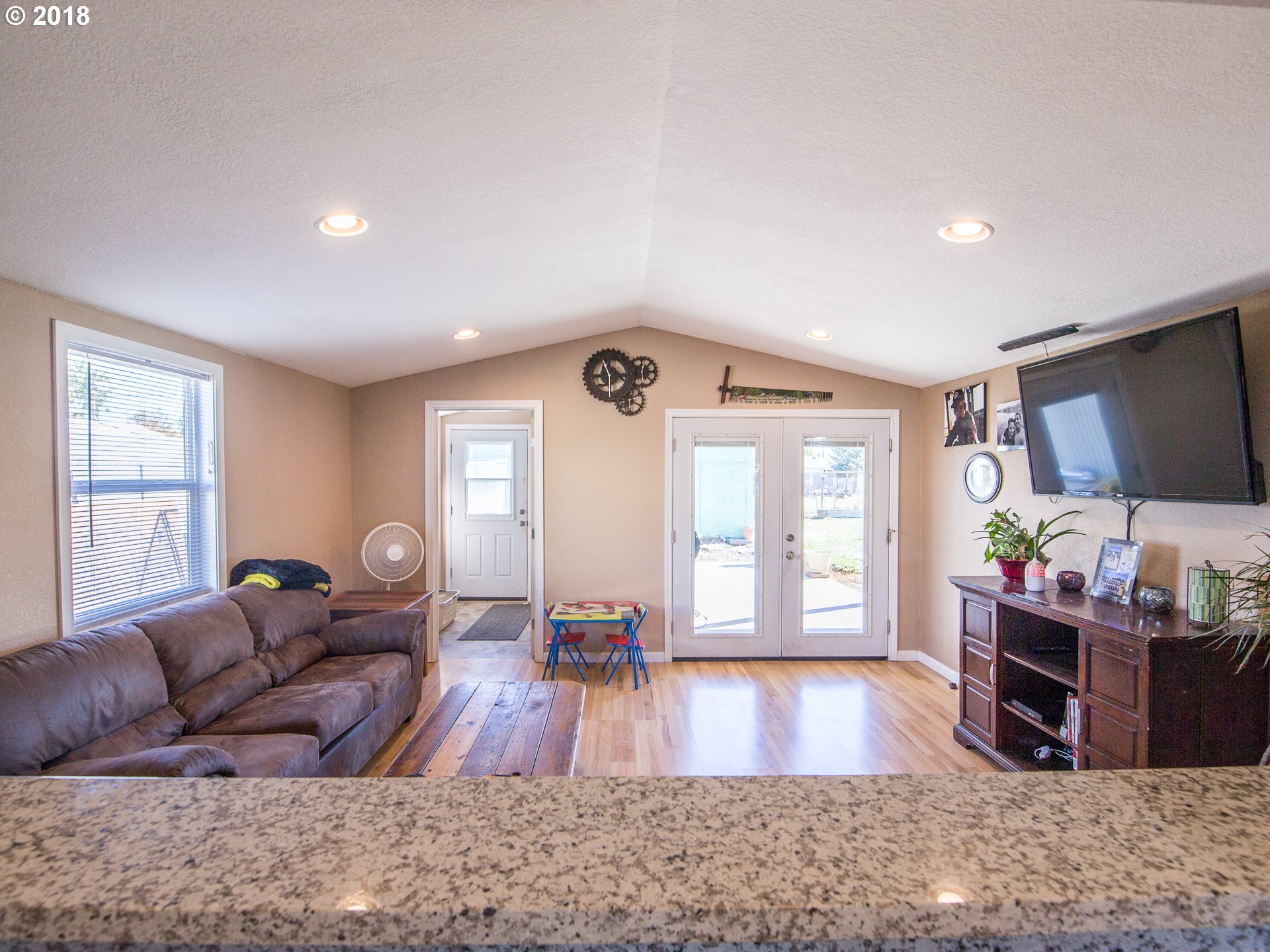 525 32nd Street Springfield, OR 97478 - Photo 12 of 32