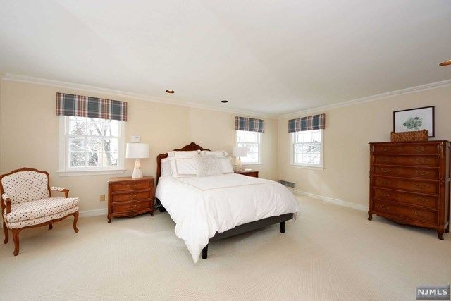 714 Parsons Road Ridgewood, NJ 07450 - Photo 16 of 25