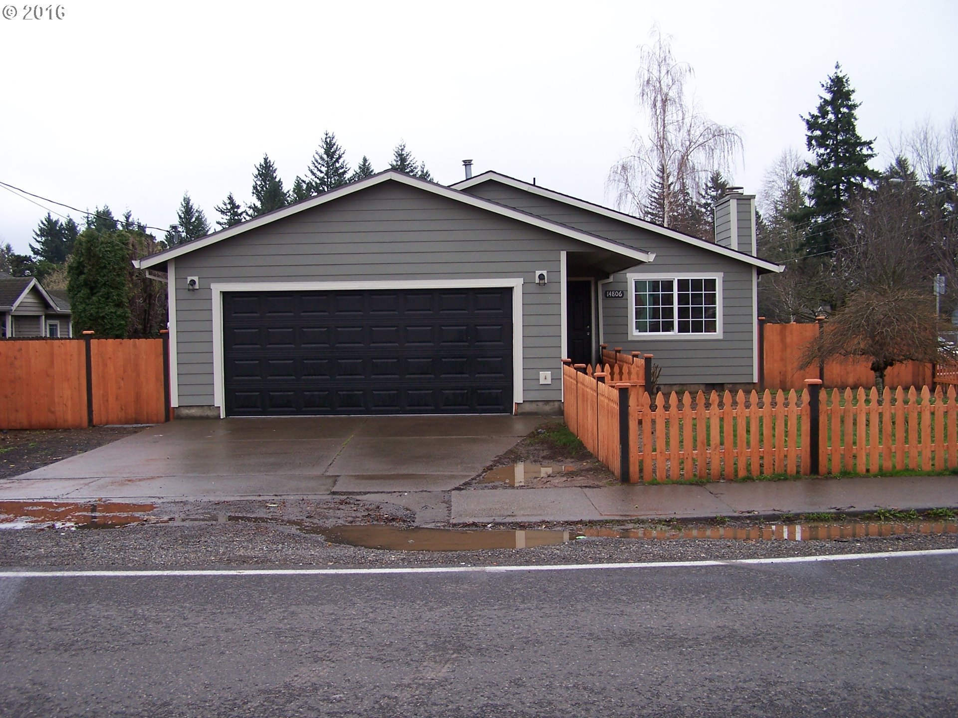 14806 Southeast Main Street Portland, OR 97233 - Photo 10 of 25