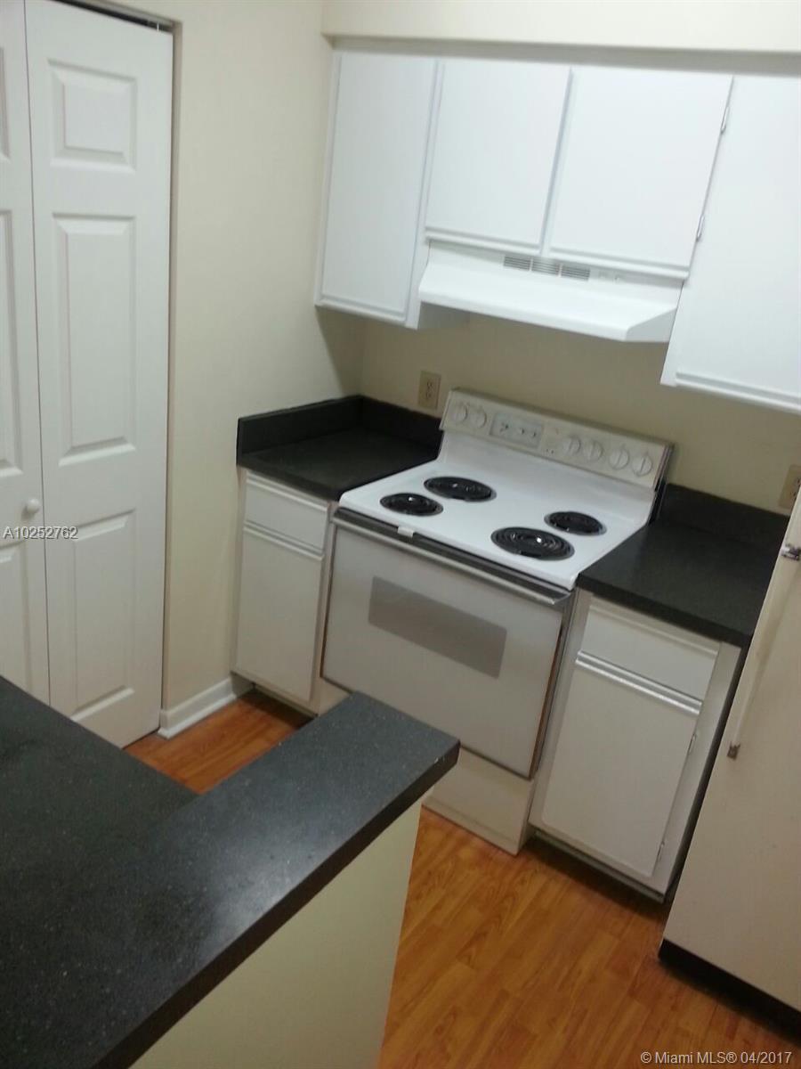 630 South Park Road, Unit 1123 Hollywood, FL 33021 - Photo 8 of 22