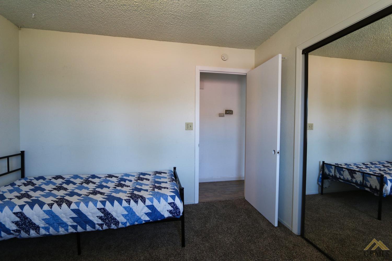 20004 Springhill Avenue Tehachapi, CA 93561 - Photo 19 of 27 Gallery Image 19