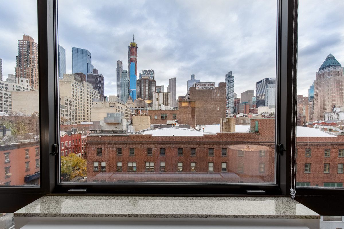 500 West 56th Street, Unit 918 Manhattan, NY 10019 - Photo 13 of 14